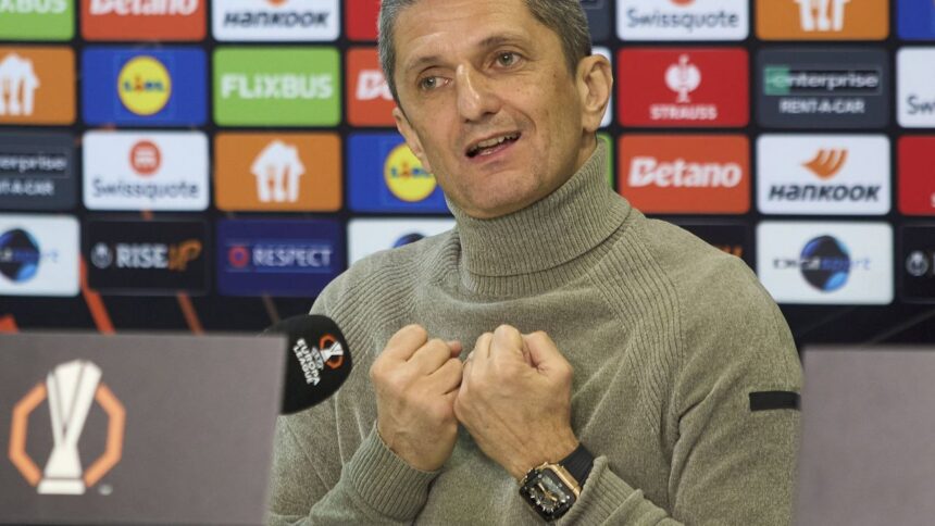live text razvan lucescu primul meci dupa ce a devenit lider in grecia arunca artileria grea in lille paok salonic in europa league de la 2200 68fa0bc87de73