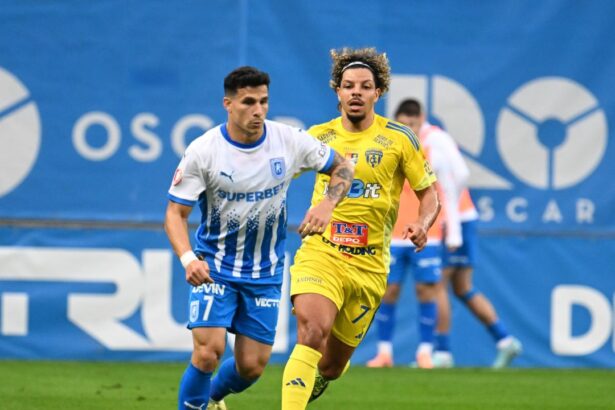 live text universitatea craiova unirea slobozia 2 1 jucatorul introdus de radoi a dat un gol superb 68f3be181d35b