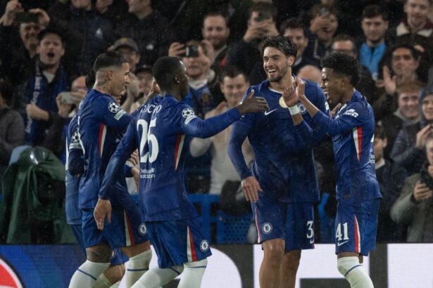 live video chelsea sunderland si newcastle fulham de la 1700 pe voyo albastrii intalnesc revelatia din premier league 68fcc0619fe00