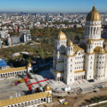 A început slujba de sfințire a picturii Catedralei Naționale. Zeci de mii de oameni au venit pentru a asista la inaugurare. 4 live videotext a inceput slujba de sfintire a picturii catedralei nationale zeci de mii de oameni au venit pentru a asista la inaugurare 68fdc8b7f1412