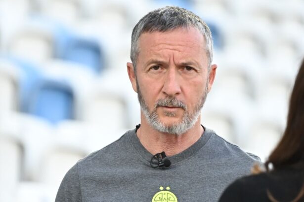 mihai stoica a auzit ce a spus gabi balint despre un titular de la fcsb si i a dat replica legendarului fotbalist m am distrat 68e3fa2a43bbc