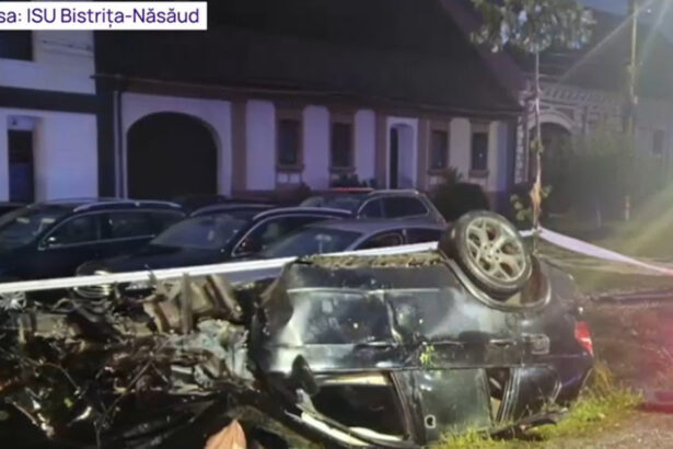 momentul in care o soferita care bause alcool se rastoarna cu masina 3 oameni au fost raniti printre care si un copil 68e226ce6edef
