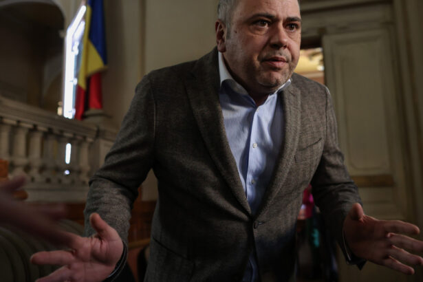 motiunea simpla depusa de opozitie impotriva ministrului agriculturii a fost respinsa de parlament florin barbu bateti campii 68f8acc220427