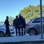 news alert fostul primar al capitalei sorin oprescu retinut de politisti langa aeroportul din salonic 68e15055be407