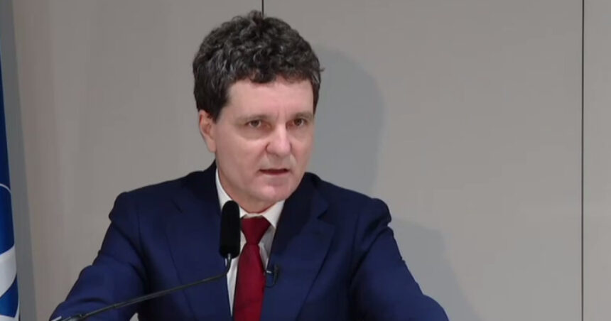 Nicușor Dan: Un salariu minim prea mare poate face anumite activități necompetitive 1 nicusor dan fortand un salariu minim prea mare anumite activitati risca sa devina necompetitive 68fbd5075256a