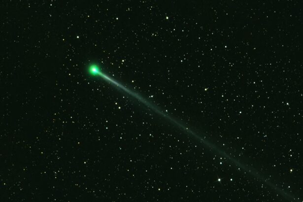 o cometa descoperita in 1812 a inceput sa emita semnale radio spre uimirea astronomilor 69031df664d27