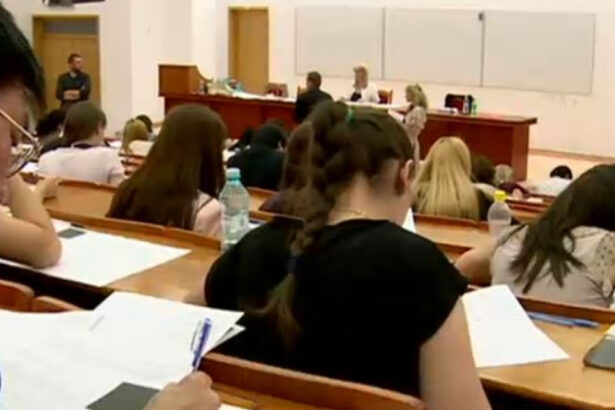 o studenta din constanta a castigat procesul impotriva universitatii care a obligat o sa plateasa zeci de mii de euro pentru transfer 68f09d1168231