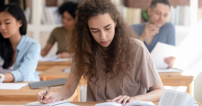 o universitate din bucuresti isi suspenda miercuri cursurile cu prezenta fizica din cauza codului rosu de ploi 68e5259975f00