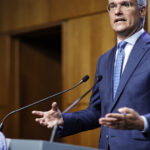 paradoxul romaniei explicat de pislaru tara noastra sta pe un munte de bani europeni dar incearca sa incheie anul cu deficit de 84 68ee162ed8aa6