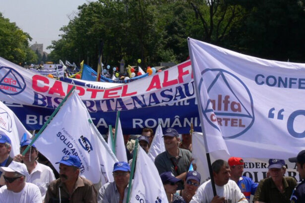 patru confederatii sindicale protesteaza azi in piata victoriei impotriva masurilor de austeritate 6901b9831ed00