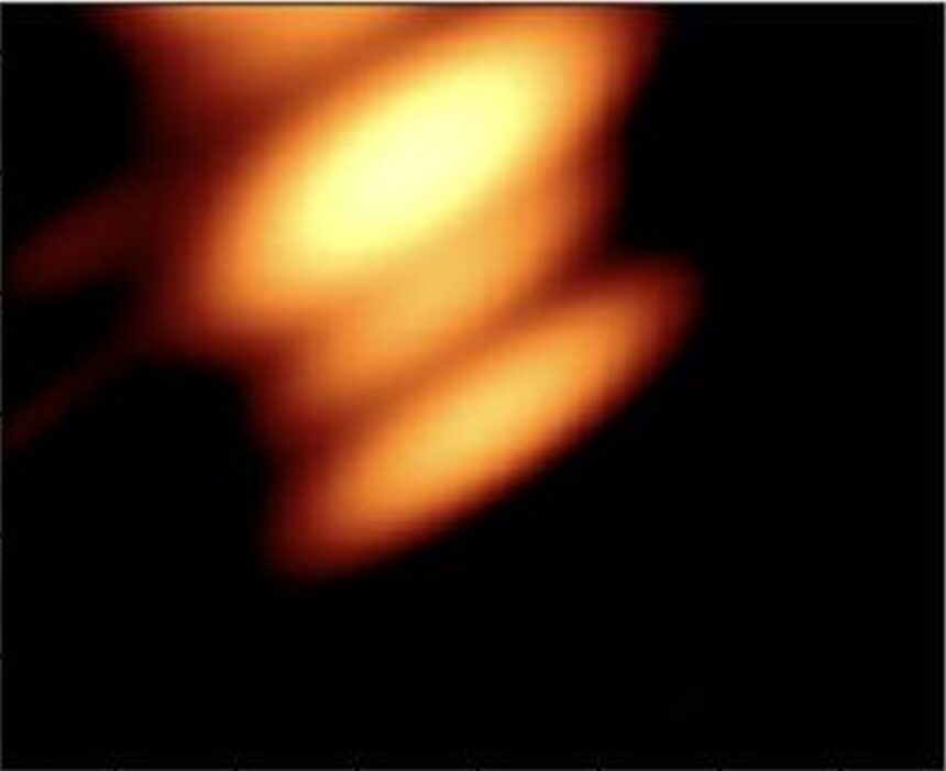 pentru prima data in istorie astronomii au fotografiat doua gauri negre care se orbiteaza una pe alta 68eca6648a55f