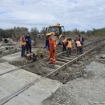 primaria corbu anunta ca au inceput lucrarile de reabilitare a trecerii peste calea ferata de la intrarea in satul luminita 68ee3ef50afd6