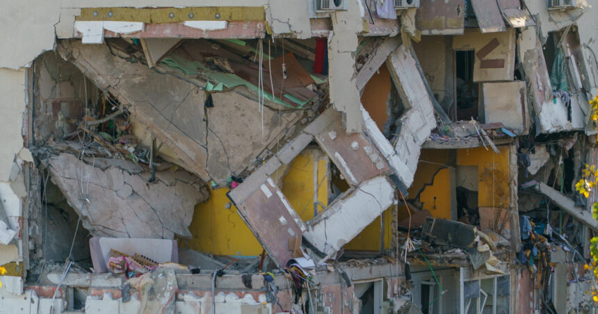 primaria inchiriaza apartamente pentru oamenii ramasi pe drumuri dupa explozia din rahova vom decide daca blocul trebuie consolidat 68f3714667f65