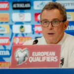 ralf rangnick a explodat la conferinta dupa esecul cu romania la intrebarea asta sa raspunzi tu nu am venit aici cu nasul pe sus 68ec298508ab9