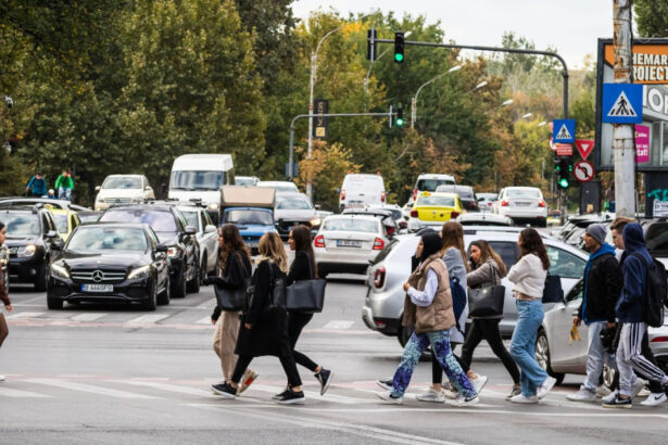 raport jumatate din orase si 15 din comune nu au numarul de locuitori prevazut in lege cheltuieli mari de personal 6904a403dbd81