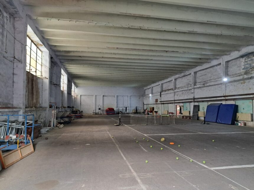 Reabilitarea sălii de atletism de la Badea Cârțan poate demara: autorizația de construire a fost emisă 1 reabilitarea salii de atletism de la badea cartan poate incepe a fost emisa autorizatia de construire 68fff471eba10