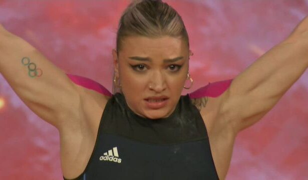 reactia lui dinamo dupa ce mihaela cambei a obtinut trei medalii printre care aurul la cm de la forde performanta extraordinara 68e0094e8b632