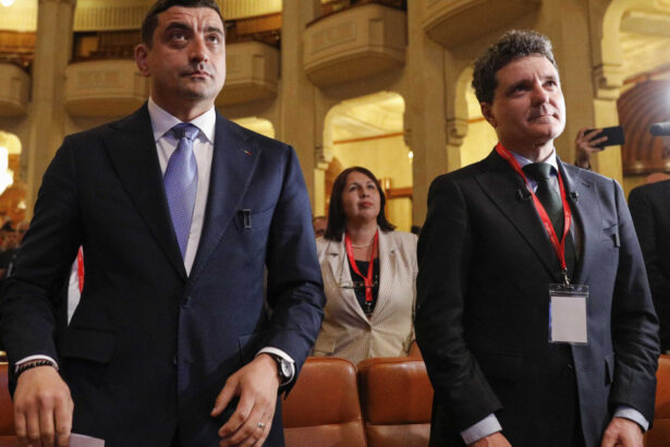 reactia lui nicusor dan la amenintarea aur cu suspendarea avertismentul presedintelui 68ee12c20aa4e