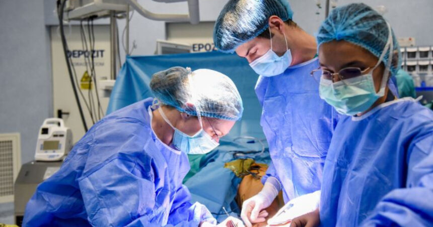 riscul de a ramane fara un picior era mare cum a fost tratata o femeie 68ecb2d3822af