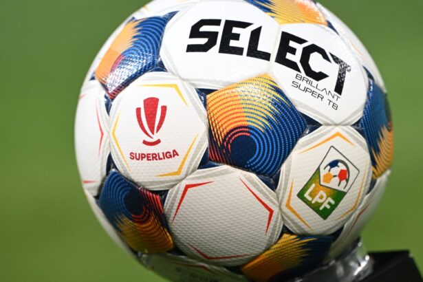 se pregateste un puci in superliga vestiarul fierbe si il contesta pe antrenor 68e6cafeb268a