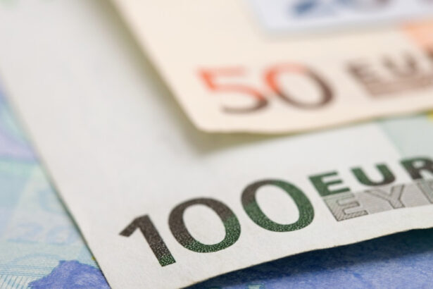 sefa bce christine lagarde avertisment despre moneda euro un spectator nevinovat care este afectat de socuri generate in sua 68e611e86a830