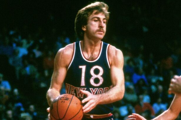 special cine este ernest grunfeld primul roman din nba medaliat olimpic cu sua 68e501f7c71b7