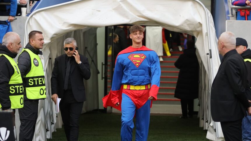 Surpriză în primul 11 al lui FCSB: "El va juca!" 1 surpriza in primul 11 al lui fcsb el va juca 6901f140aca3b