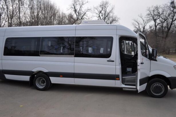 suspendarea circulatiei feroviare intre constanta si mangalia calatorii preluati cu microbuze si autocare de metropolitan pentru 758 000 de lei 68de52491cab1