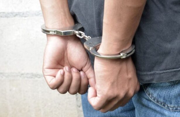 tanarul urmarit in trafic de politisti pe mai multe artere din constanta retinut pentru conducere fara permis 68ef9d6e1535e