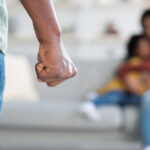 un roman si a transformat casa intr o inchisoare domestica pentru sotie si copii ani de teroare violente filmate si abuzuri 68fa138036b0f