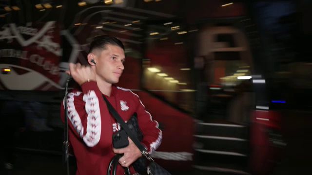 video alex dobre inamicul numarul 1 ce au facut dinamovistii cand l au vazut la arena nationala 68f50fa19dffb