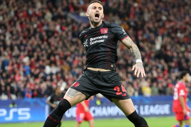 video ce a declarat aleix garcia singurul fotbalist de la bayer lerverkusen care nu s a facut de ras in 2 7 cu psg 68f8cf7ebebc6