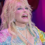 video dolly parton isi linisteste fanii dupa ce sora ei le a cerut sa se roage pentru sanatatea artistei inca n am murit 68e7348e21781