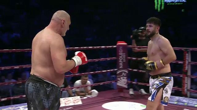Dynamite Fighting Show | Tolea l-a învins pe Justițiarul de Berceni și a explicat de ce l-a „cruțat”: „De aia a scăpat de knockout” 1 video exclusiv dynamite fighting show tolea l a invins pe justitiarul de berceni si a explicat de ce l a crutat de aia a scapat de 68fc6f7d1ff7b