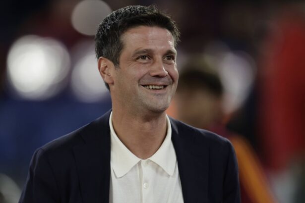 video exclusiv intrebat despre cristi chivu fostul golgheter al romaniei s a pronuntat clar de acolo trebuie sa incepi 68fa408891fbe