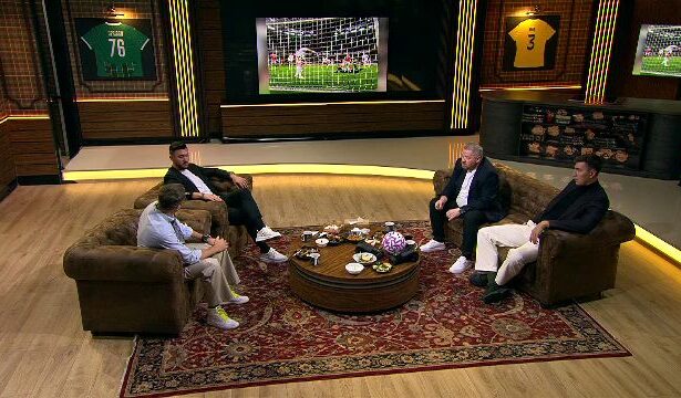 video exclusiv pantilimon a propus un antrenor pentru fcsb wow ce varianta interesanta fata la joc a fost in direct la pro tv si pe voyo 68f76fd28566a