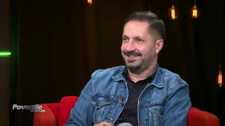 Replica lui Marian Savu către antrenorul Mihai Stoichiță, după ce a primit premiul de golgheter al Diviziei A în 2000 1 video exclusiv replica data de marian savu antenorului mihai stoichita dupa ce a primit premiul de golgheter al diviziei a in 2000 6901ae762fd3d