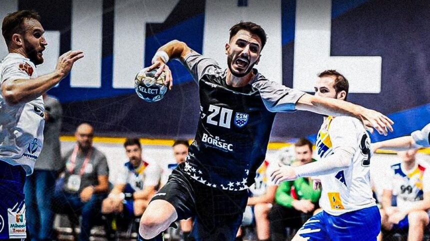 video exclusiv thriller cu liderul din liga zimbrilor care s a impiedicat in premiera in acest sezon pe terenul lui csm bucuresti 68e4d0a04524e