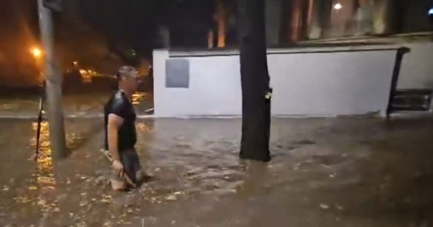 video imaginile dezastrului din constanta dupa ploile torentiale apa de jumatate de metru pe strazi masini blocate 68e0dc880bb6e