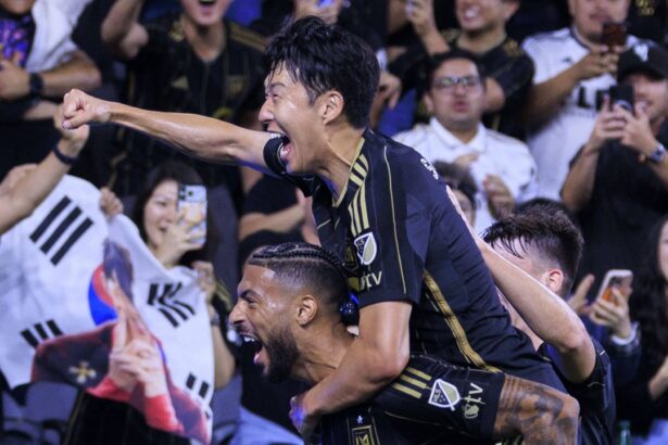 video messi detronat de sonaldo fostul coleg al lui dragusin a primit premiul cel mare in mls 68ffc24680347