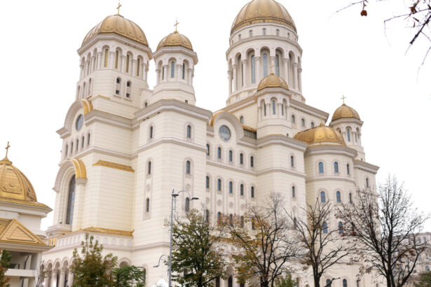 video mii de oameni la coada pentru a vizita catedrala nationala patriarhia depunem toate eforturile sa asiguram cele mai bune conditii 69049157e76f5