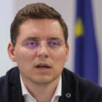 Negrescu, atac la Bolojan pe tema trupelor SUA: „Cu PSD la guvernare, premierul României vorbea direct cu președintele american” 5 video negrescu atac la bolojan pe tema trupelor sua cu psd la guvernare premierul romaniei vorbea direct cu presedintele american 69052f23f32b8