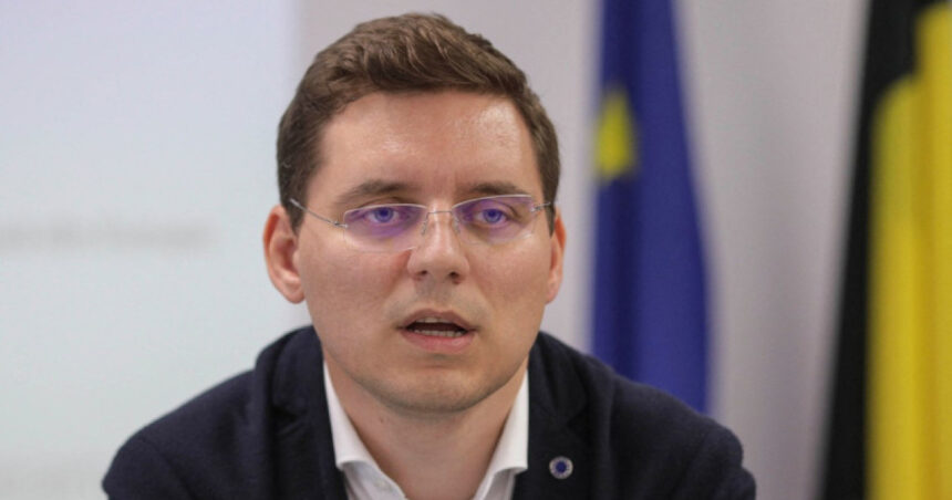 Negrescu, atac la Bolojan pe tema trupelor SUA: „Cu PSD la guvernare, premierul României vorbea direct cu președintele american” 1 video negrescu atac la bolojan pe tema trupelor sua cu psd la guvernare premierul romaniei vorbea direct cu presedintele american 69052f23f32b8