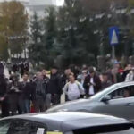 video nicusor dan a fost huiduit la iasi in fata teatrului national cum a reactionat presedintele 68fb92342146b