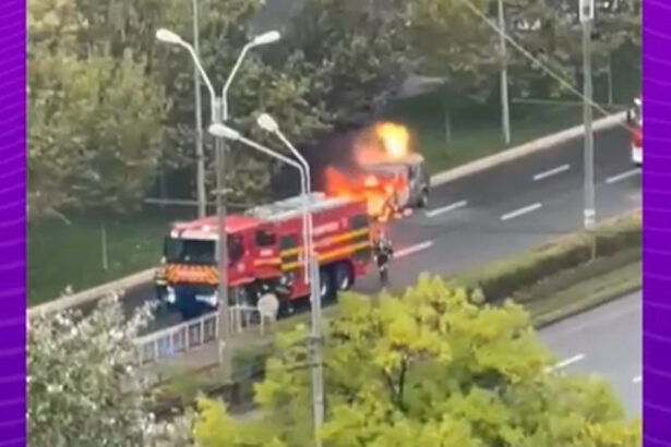 video o masina a fost cuprinsa de flacari pe un bulevard din centrul bucurestiului traficul in zona ingreunat 68e37147bb893