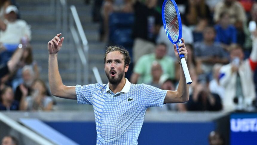 video rafael nadal subiect de ironie pentru medvedev la shanghai cuvinte dure adresate arbitrului 68e765b039a6e