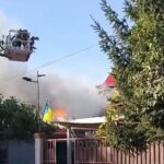 video update un barbat a ajuns la spital incendiu la o locuinta din eforie nord flacarile s au extins si la alte locuinte 68f4b165485a7