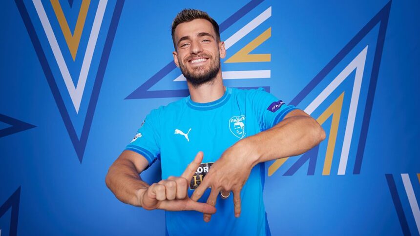 vlad dragomir romanul din champions league recunoaste ca a fost dorit de o forta din superliga romaniei au fost discutii 68f7f1e1d8899