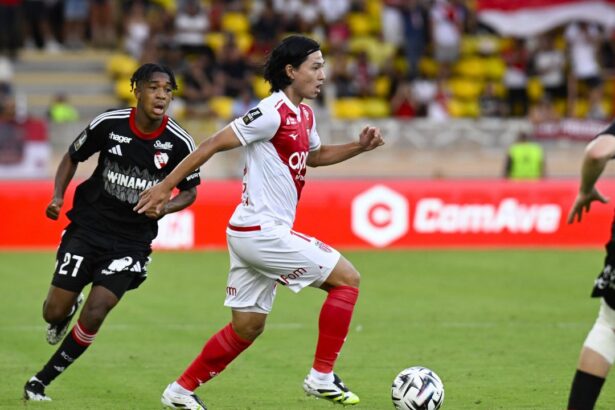 zi de foc in ligue 1 dueluri tari pentru psg monaco si lyon toate meciurile sunt live pe voyo 68e27413d7479