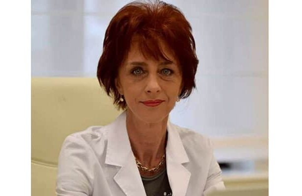 a murit medicul flavia grosan cunoscuta in mediul online pentru promovarea mesajelor anti vaccin 691db73d63c9b